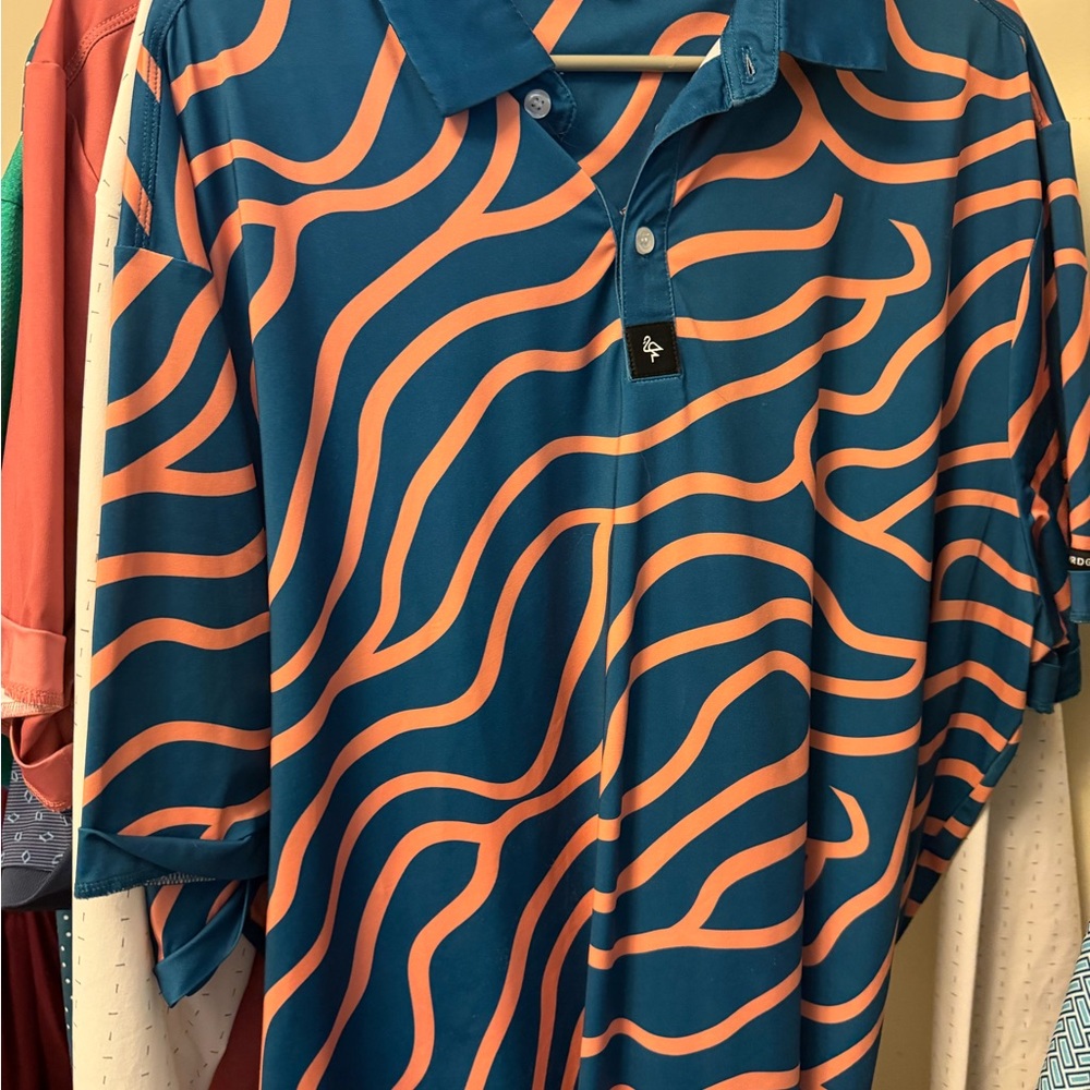 Men's Teal & Coral Wave-Print Polo Shirt